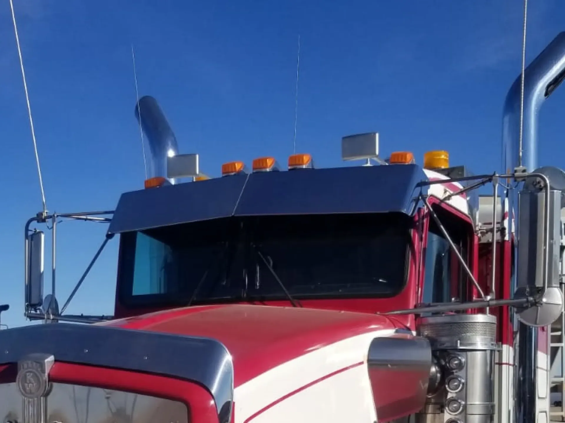 Kenworth Blind Mount Flat Glass Straight Visors - Old Style Mirror Mounting