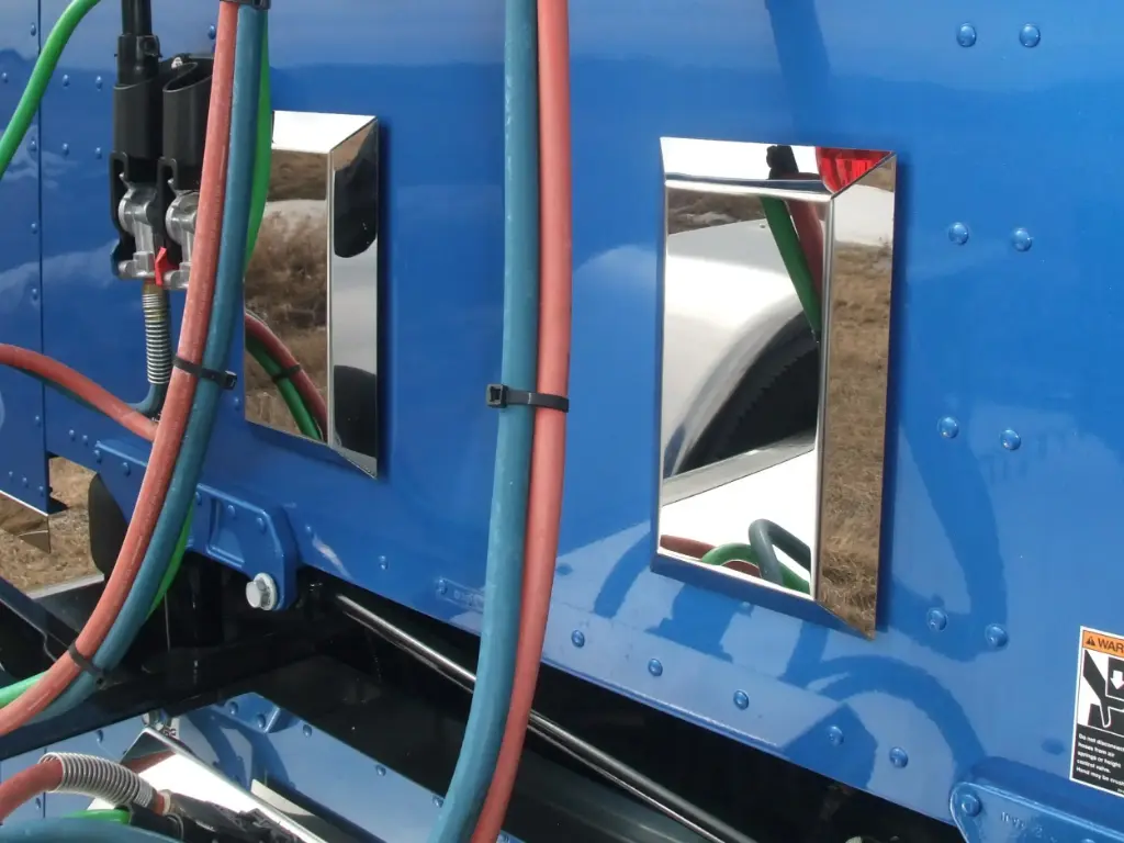 [SLI001653] Peterbilt 589 Sleeper Vent Covers