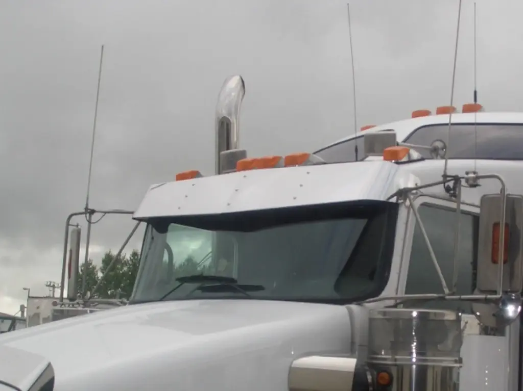 Kenworth V-Style Visors