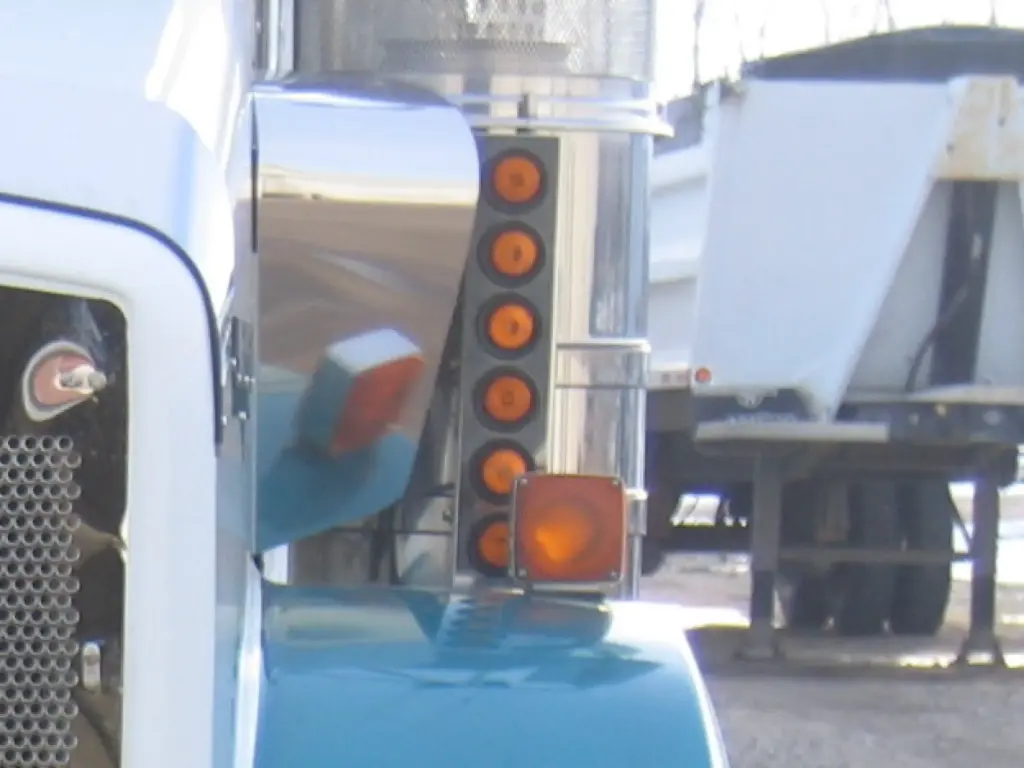 [SLI001322] Kenworth 15" Front Air Cleaner Light Brackets (No Light Holes)