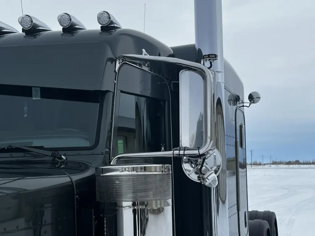 [SLI000594] Peterbilt Angled Cab Mount One-Piece Mirror Brackets (Brushed)