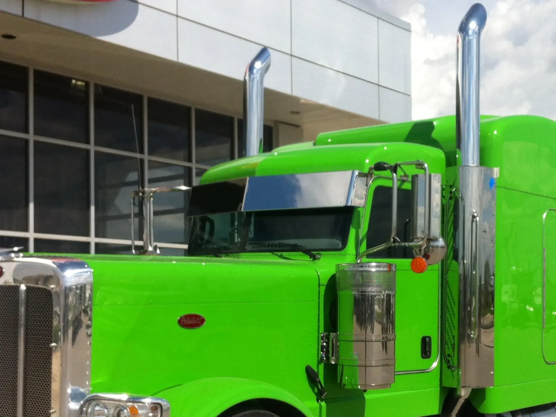 Peterbilt 3-Series Ultra Low Straight Visors (10", No Light Holes)