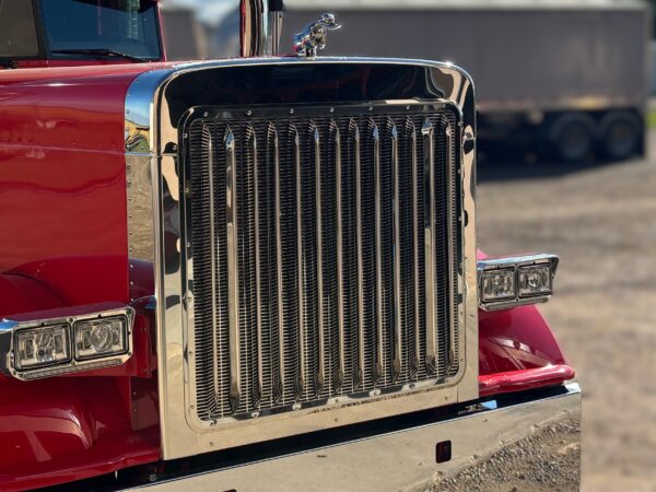 Peterbilt 379 Style Hood Surround Kit for 389