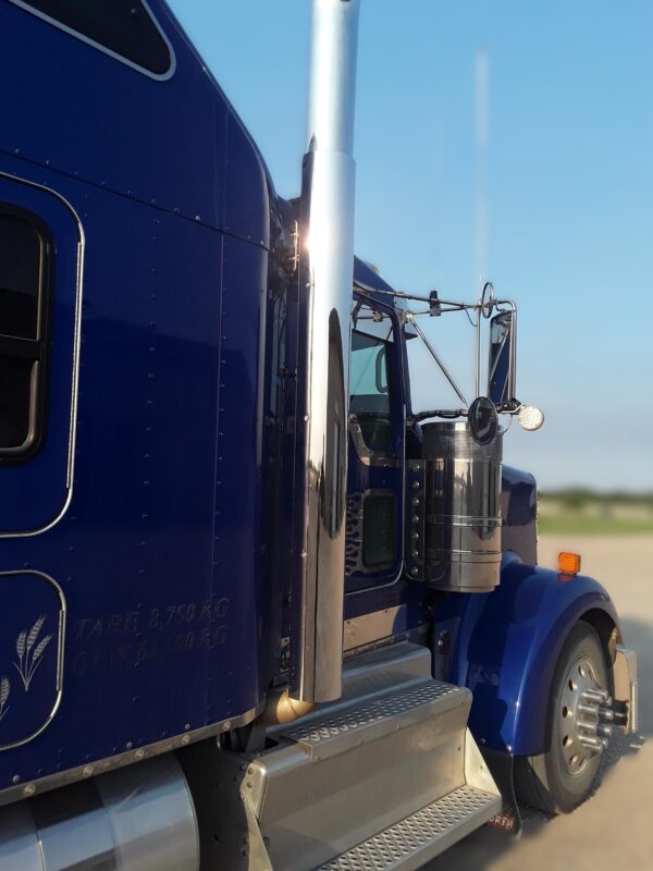 Kenworth Straight Pipe Style Heatshields - Image 4