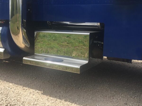 Peterbilt Complete Battery / Step Box Covers - Image 2